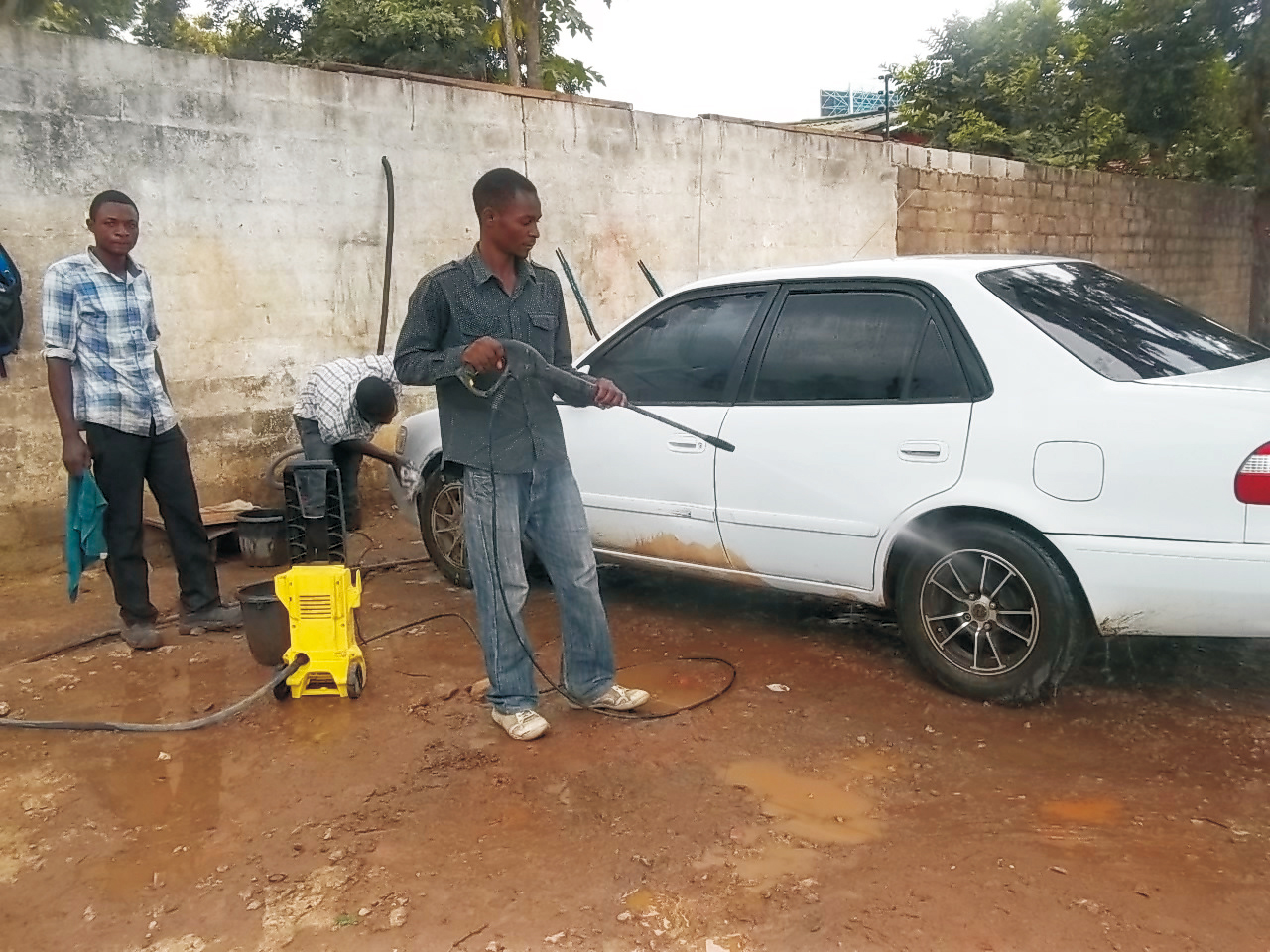 How to start a car wash business in Kenya - Chetenet